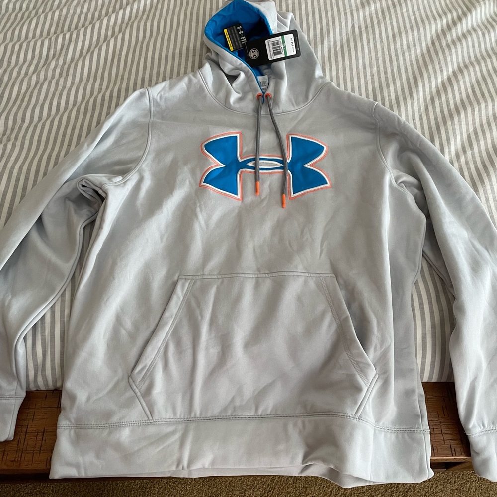 Under Armour Sweatshirt